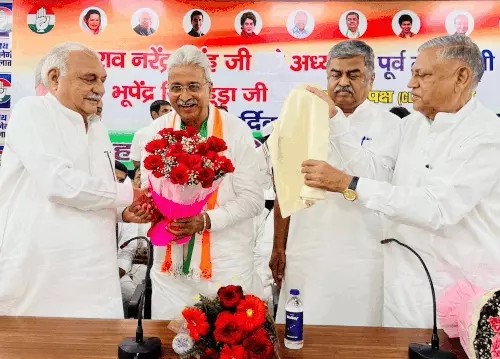 कांग्रेस के नवनियुक्त प्रदेश अध्यक्ष राव नरेंद्र की चंडीगढ़ में ताजपोशी, सैलजा के अलावा अन्य नेता रहे मौजूद
